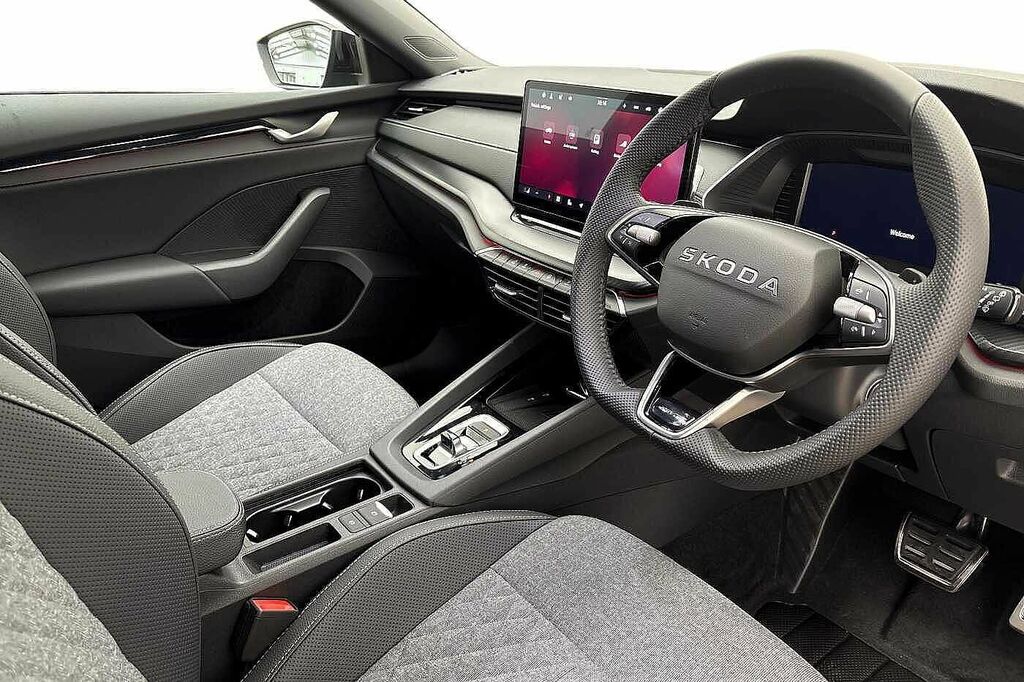 Skoda Octavia 1.5 Tsi 150 E-tec Sportline Dsg Black #6