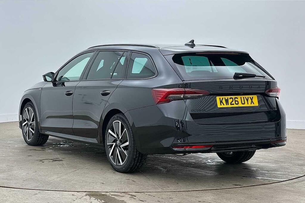Skoda Octavia 1.5 Tsi 150 E-tec Sportline Dsg Black #3