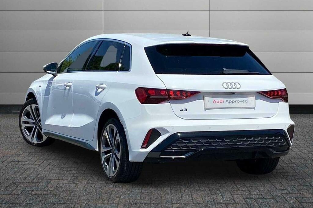 Audi A3 1.5 Tfsie S Line Sportback Plug-in Hybr White #3