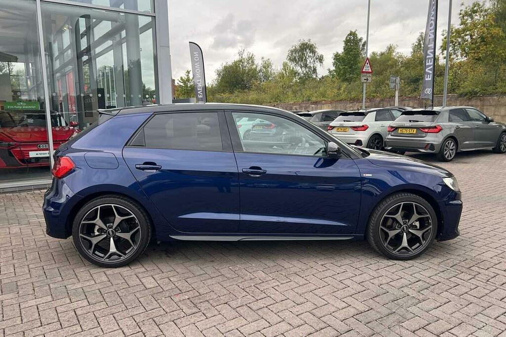 Audi A1 S Line 30 Tfsi 116 Ps 6-Speed White #4