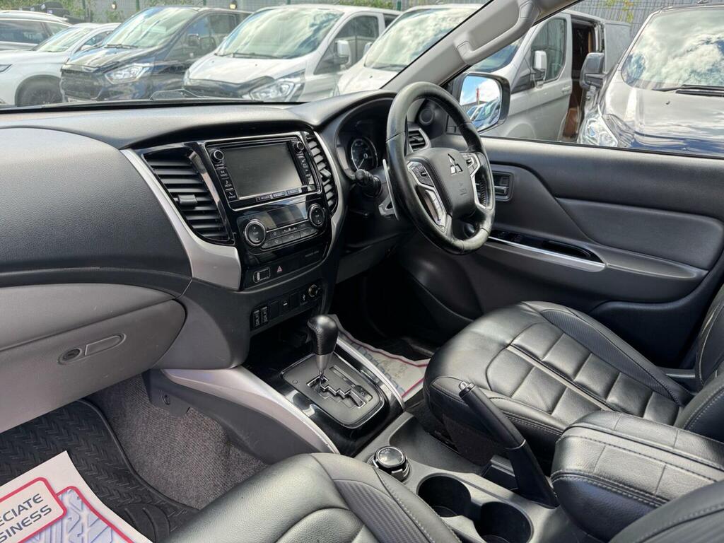 Mitsubishi L200 Di-d Dc Barbarian Black #17