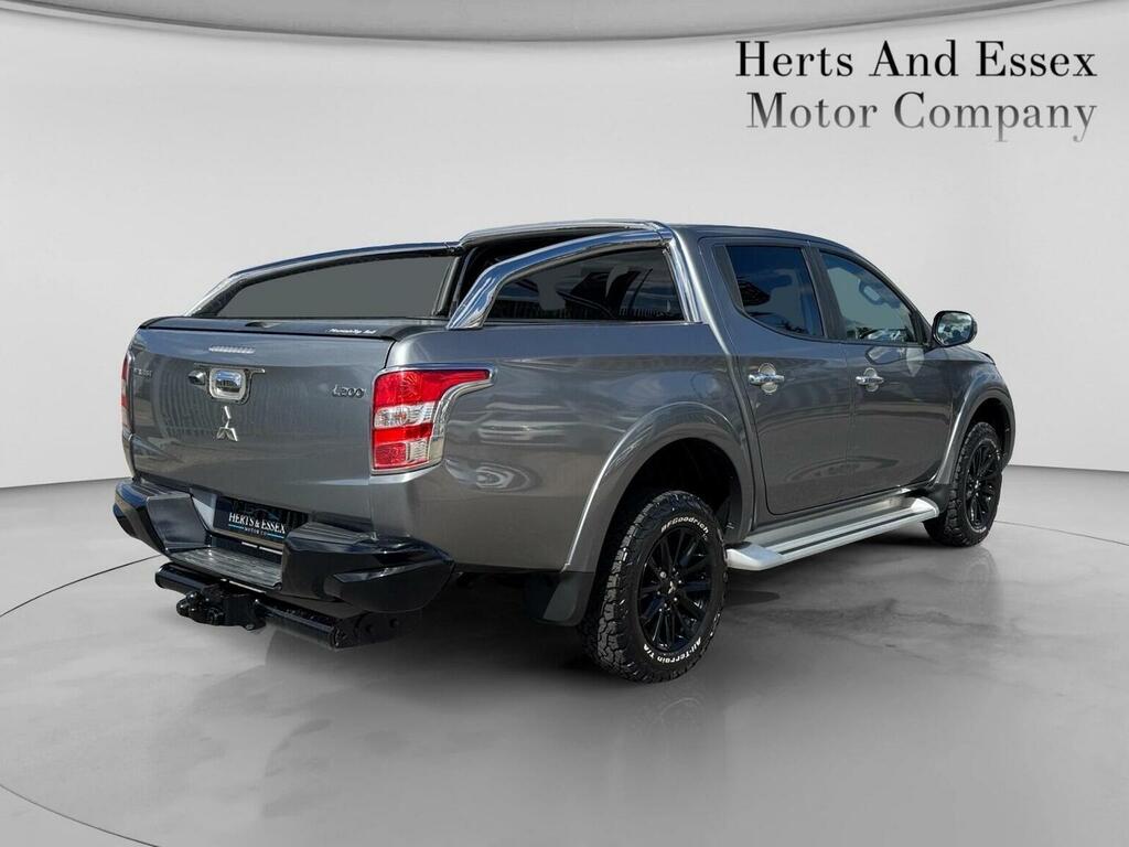Mitsubishi L200 Di-d Dc Barbarian Black #8