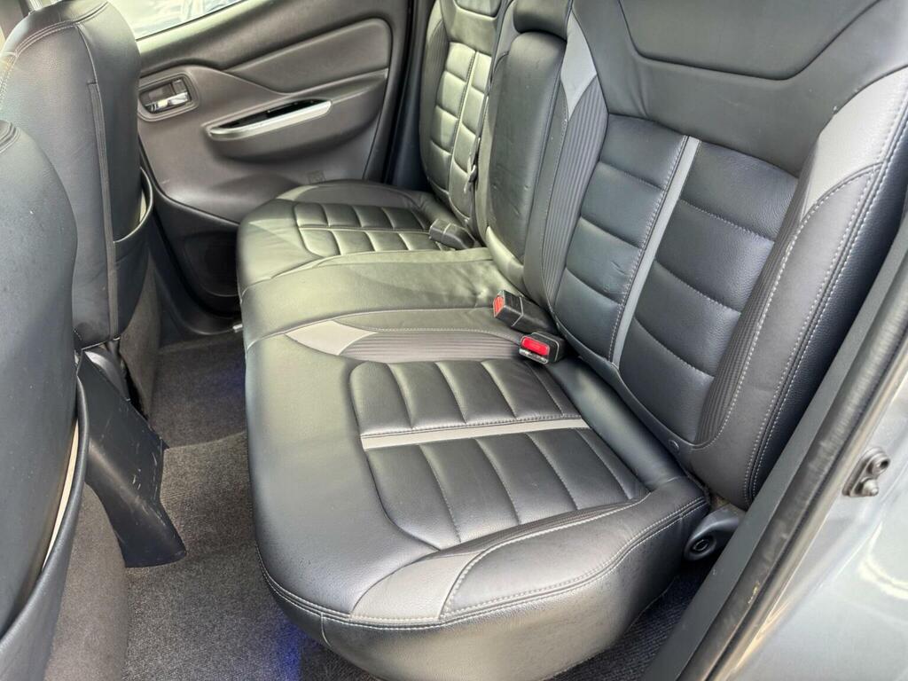 Mitsubishi L200 Di-d Dc Barbarian Black #29