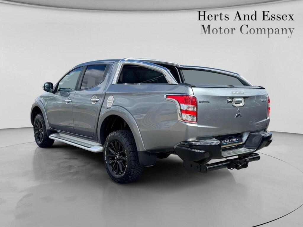 Mitsubishi L200 Di-d Dc Barbarian Black #39