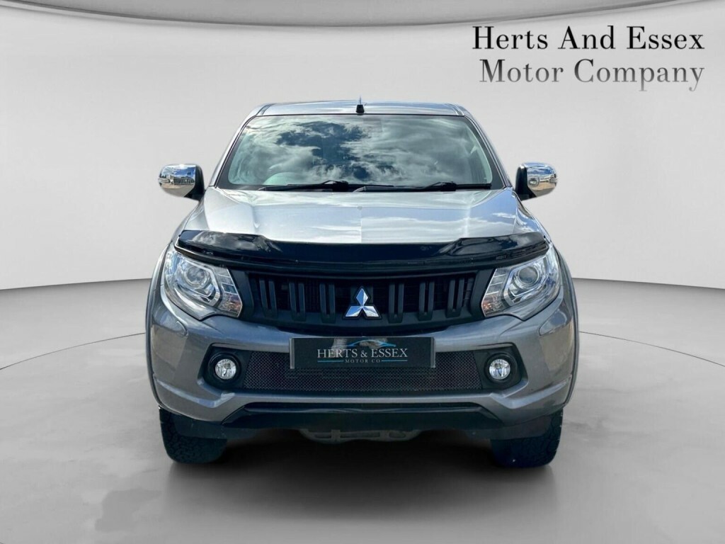 Mitsubishi L200 Di-d Dc Barbarian Black #38