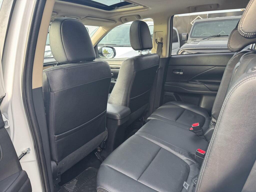 Mitsubishi Outlander Outlander 5H Phev Cvt Black #21