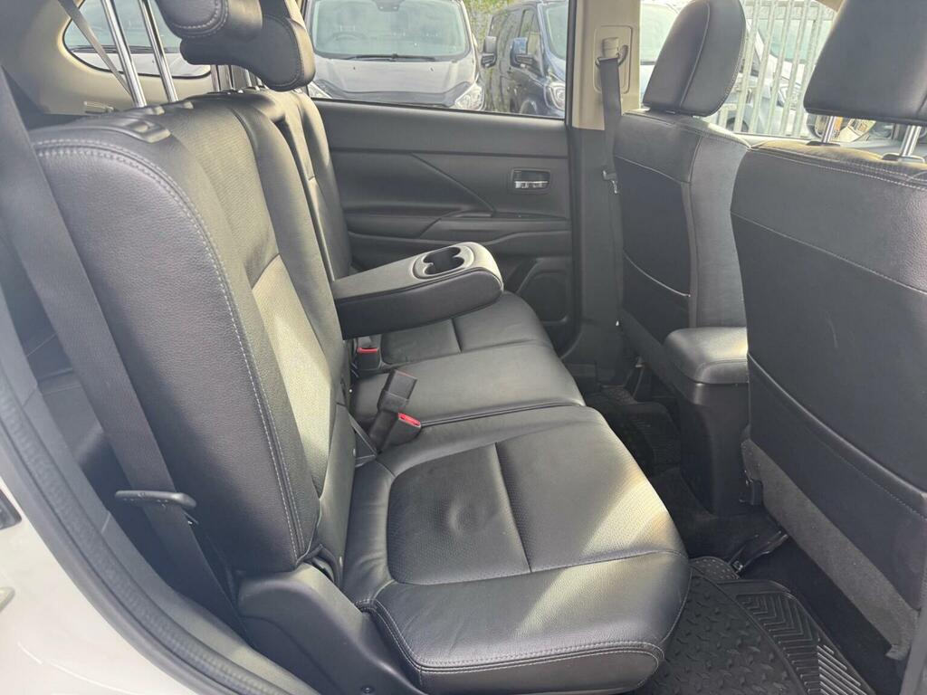 Mitsubishi Outlander Outlander 5H Phev Cvt Black #14