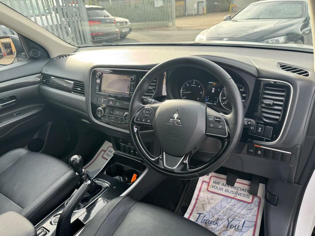 Mitsubishi Outlander Outlander 5H Phev Cvt Black #10