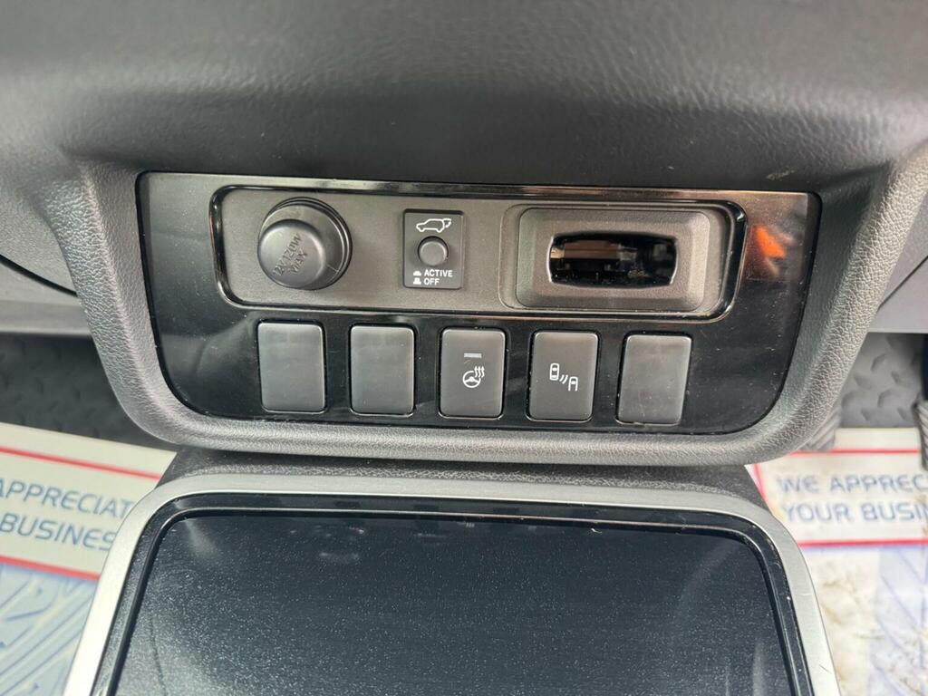 Mitsubishi Outlander Outlander 5H Phev Cvt Black #22