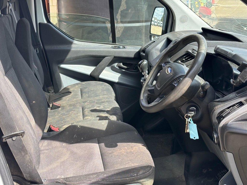 Ford Transit Custom 2.2 Tdci 290 Panel Van L1 H1 18 NU66WZN #3