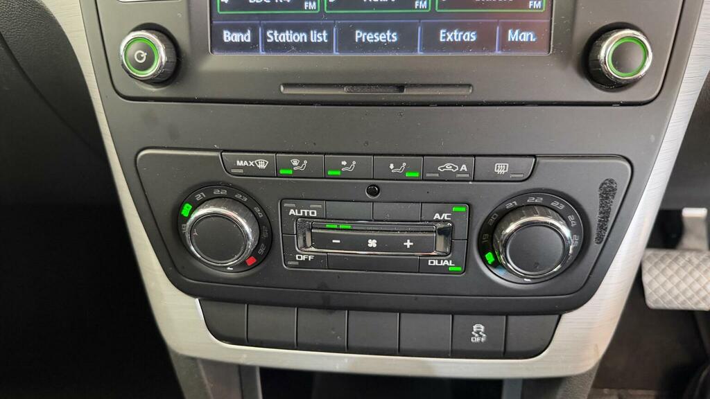 Skoda Yeti Elegance Silver #28