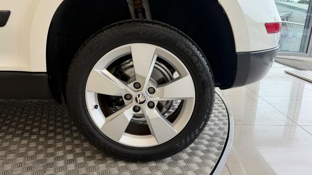 Skoda Yeti Elegance Silver #40