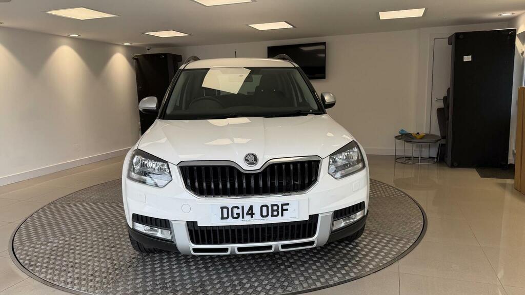Skoda Yeti 1.2 Tsi Se Outdoor Dsg Euro 5 White #3