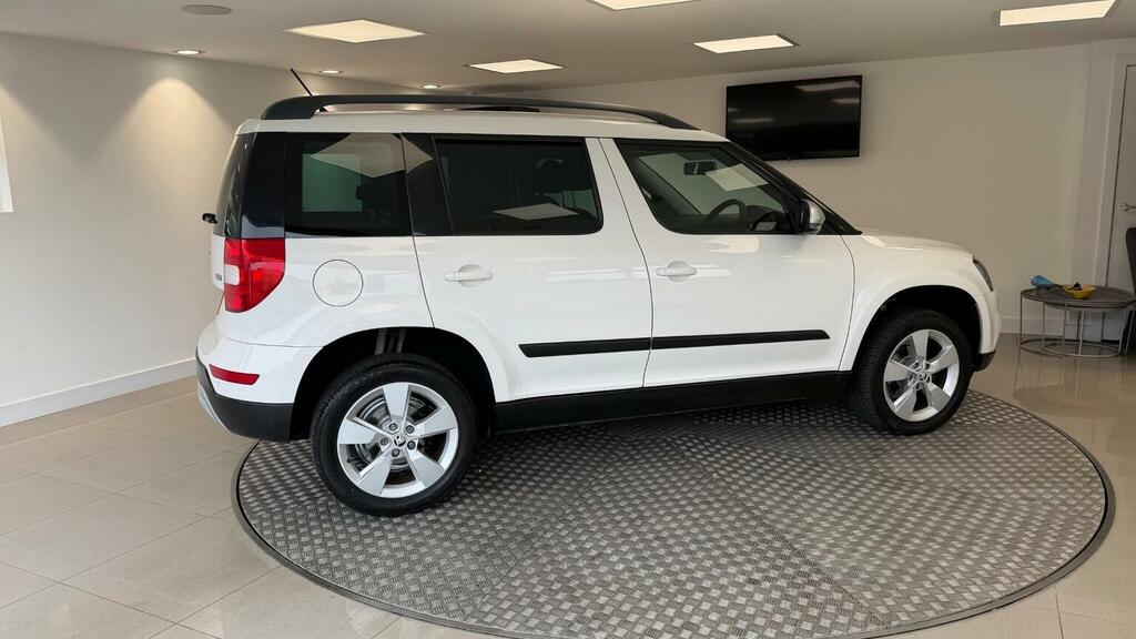 Skoda Yeti Elegance Silver #10