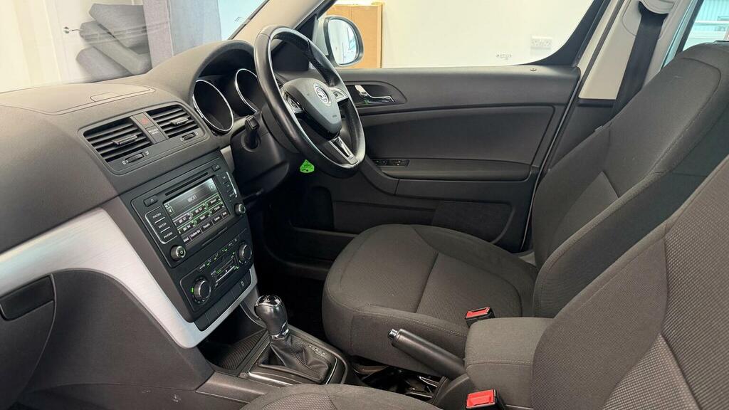 Skoda Yeti Elegance Silver #44