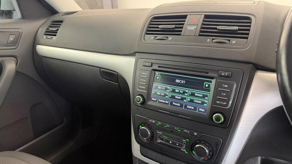 Skoda Yeti Elegance Silver #29