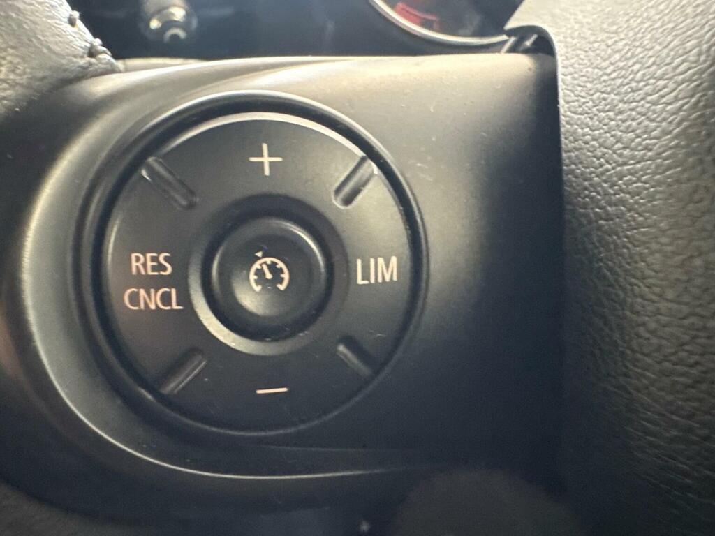 Mini Clubman Cooper Black #33