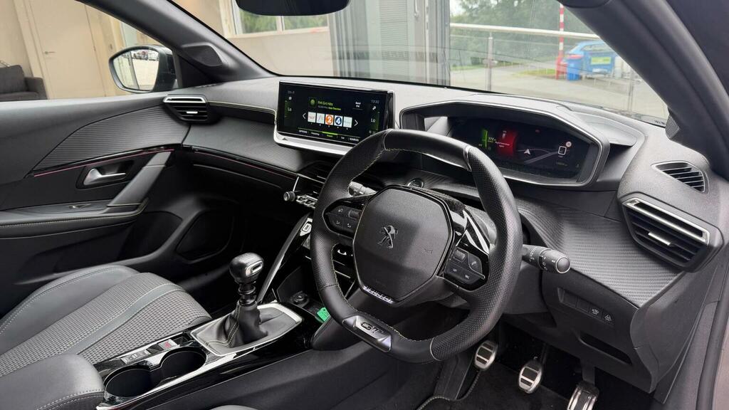 Peugeot 208 1.2L Active Premium Yellow #11