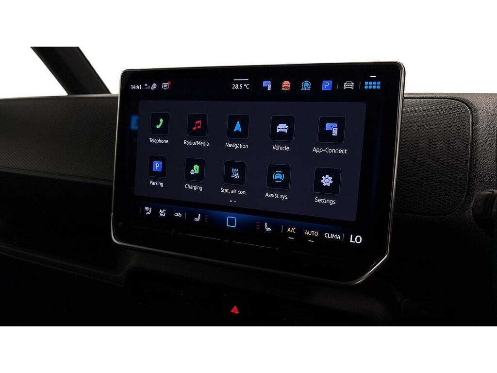 Volkswagen ID.Buzz Pro Commerce Black #5