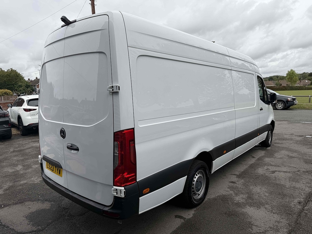 Mercedes-Benz Sprinter 315 Cdi Progressive White #5