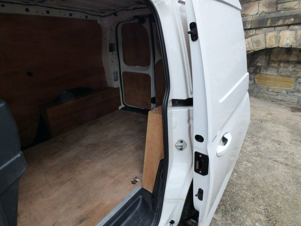 Volkswagen Caddy Panel Van 2.0 Tdi C20 Commerce 202121 Red #11