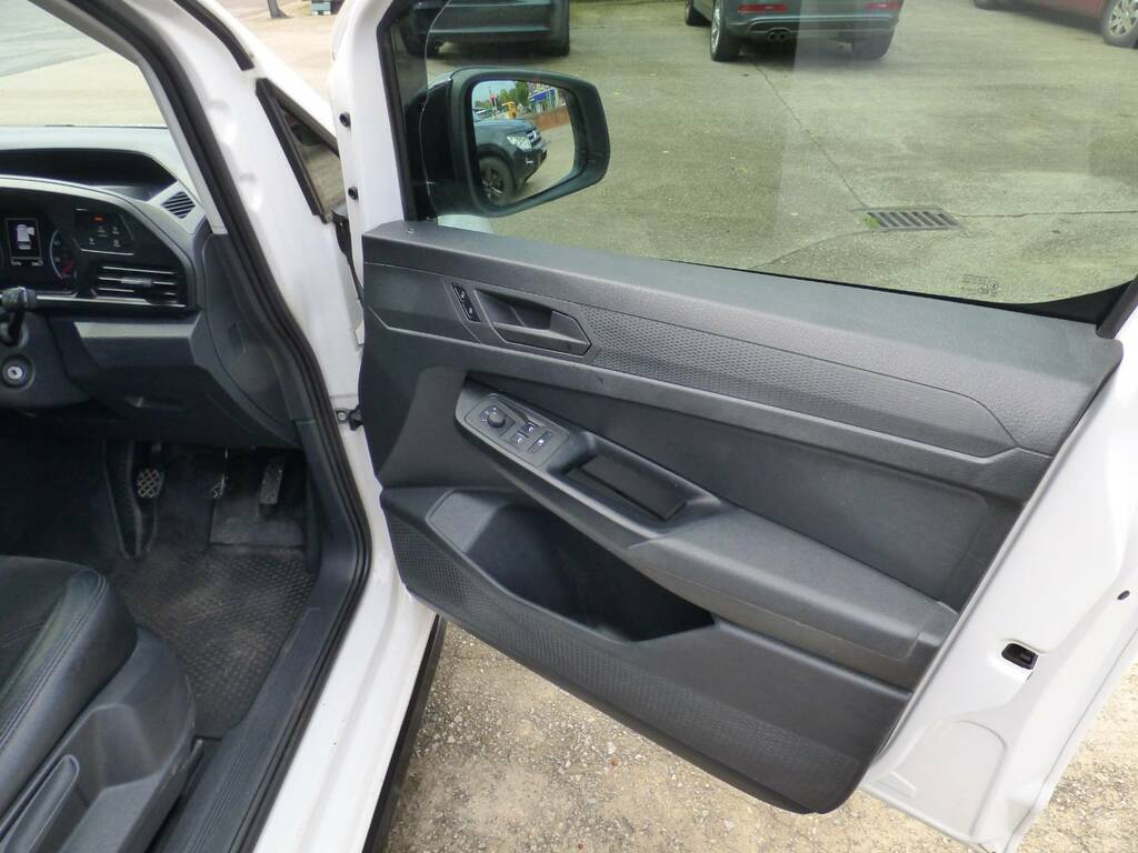 Volkswagen Caddy Panel Van 2.0 Tdi C20 Commerce 202121 Red #19