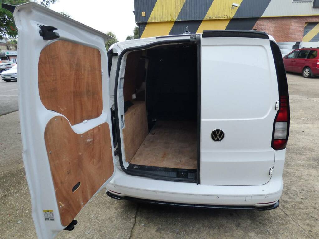 Volkswagen Caddy 2.0 Tdi 102Ps Commerce Van White #3