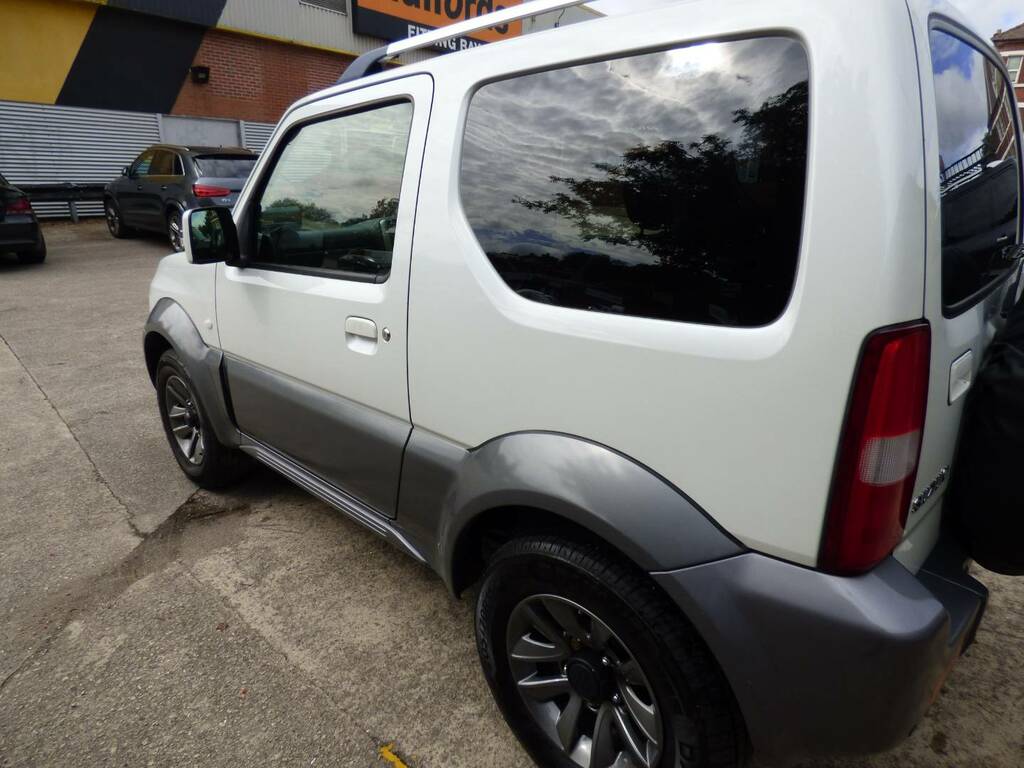 Suzuki Jimny 1.3 Vvt Adventure White #6