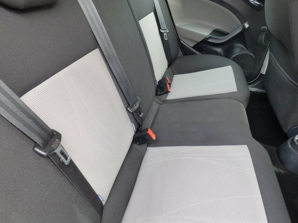 Seat Ibiza Tsi Act Fr Edition Red #15
