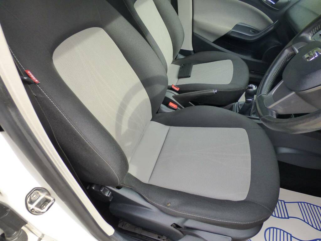 Seat Ibiza Tsi Act Fr Edition Red #28