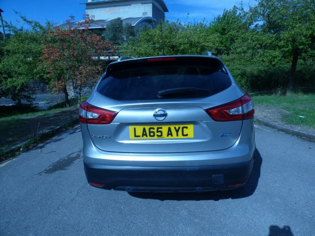 Nissan Qashqai 1.5 Dci N-connecta Silver #2