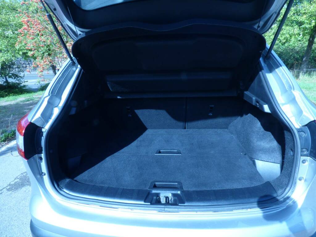 Nissan Qashqai 1.5 Dci N-connecta Silver #3