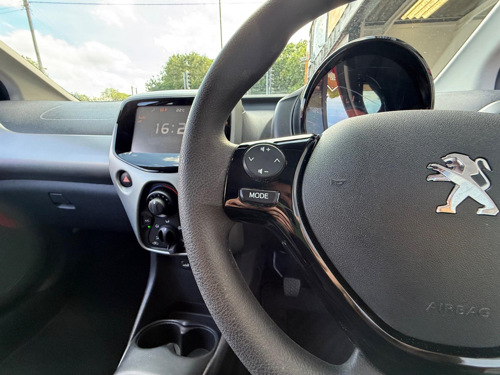 Peugeot 108 2018 18 Puretech White #17