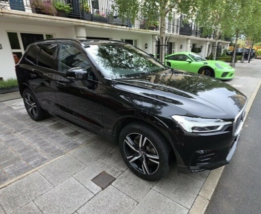Volvo XC60 2.0 R-design D4 Black