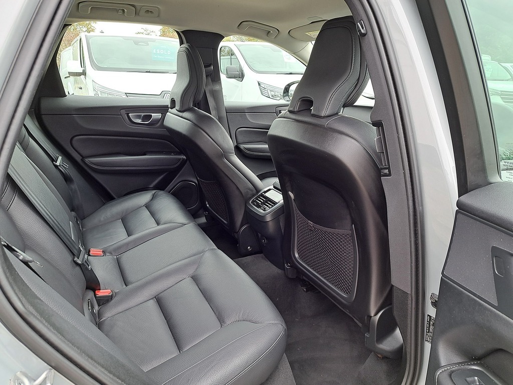 Volvo XC60 B5 Mhev Plus Grey #6
