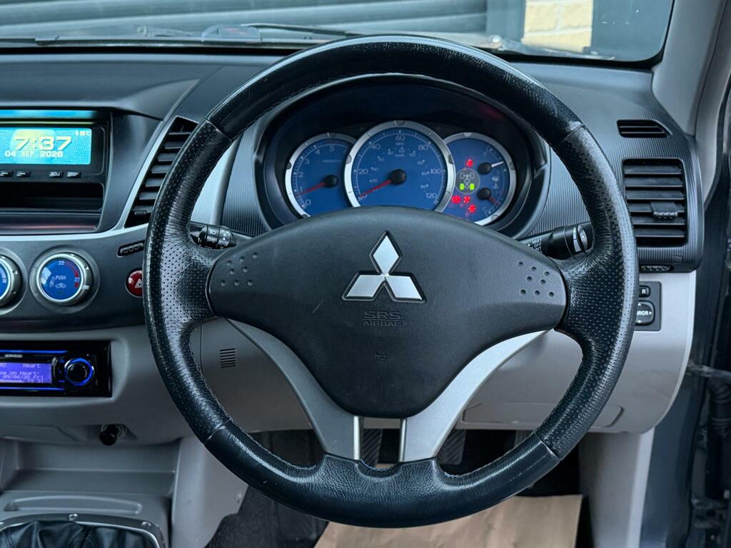 Mitsubishi L200 2.5 Di-d Warrior 2006 Silver #17