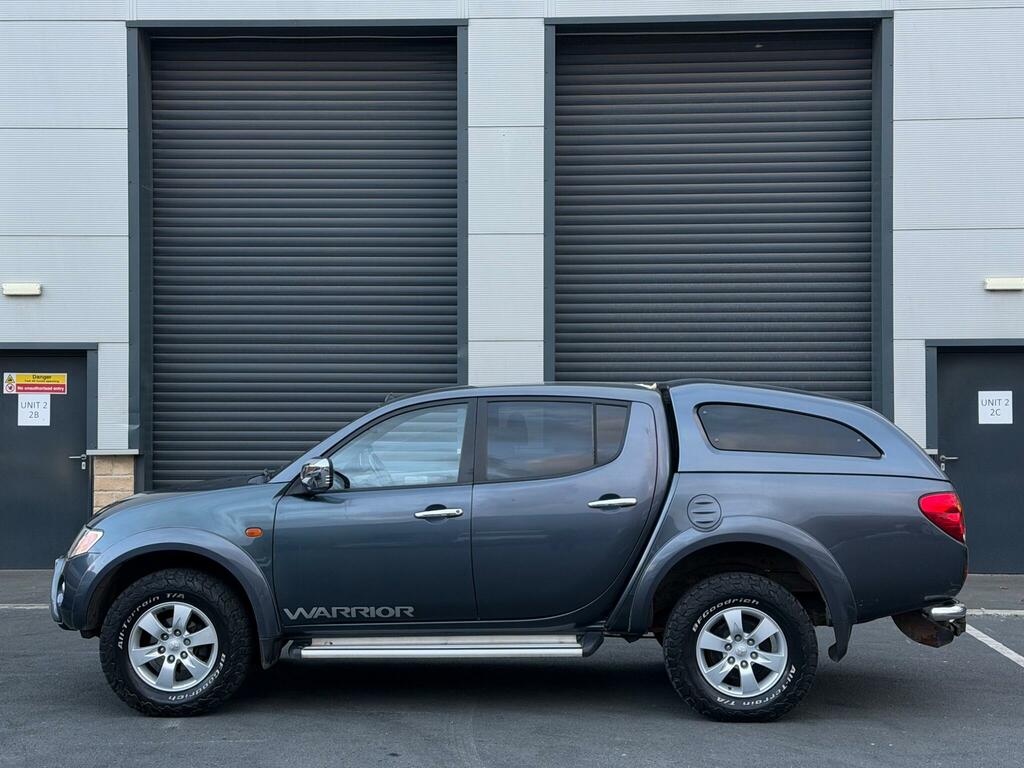 Mitsubishi L200 2.5 Di-d Warrior 4Wd Grey #6