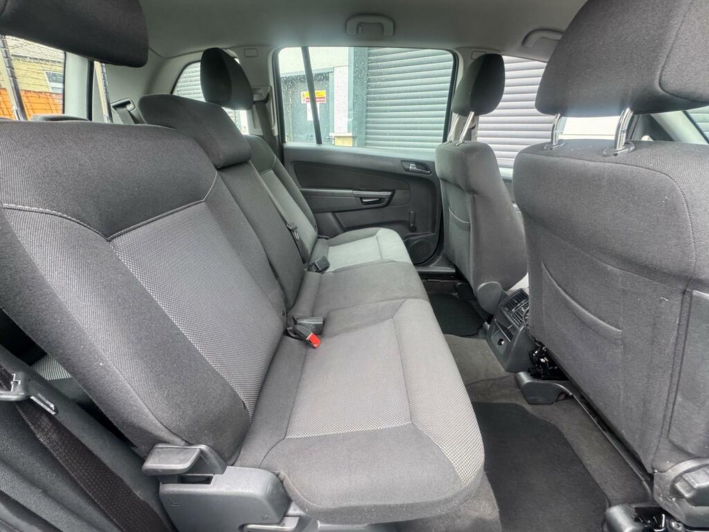 Vauxhall Zafira Tech Line Silver #8