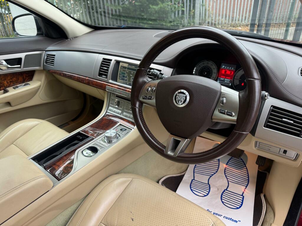 Jaguar XF Black #15