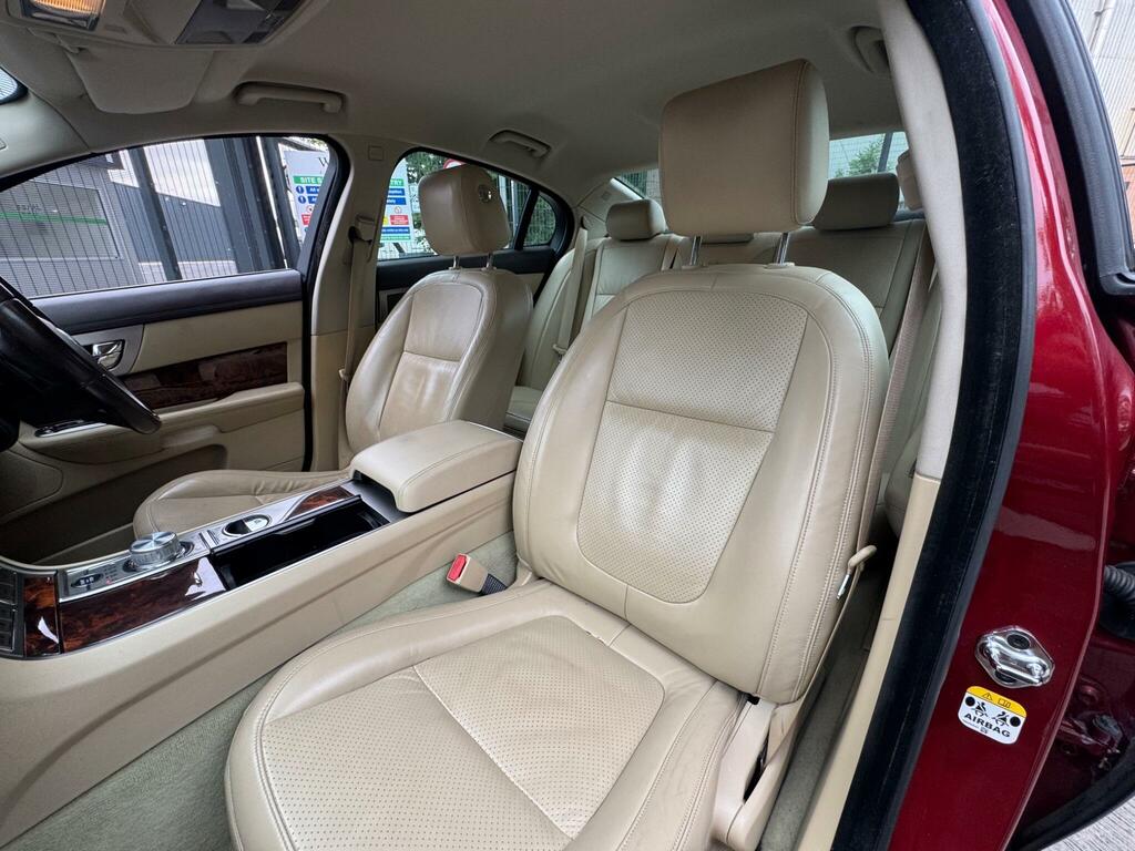 Jaguar XF Black #10
