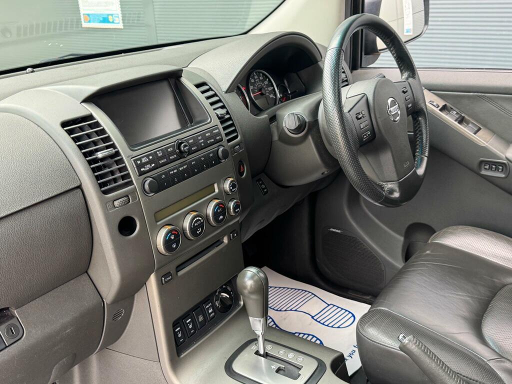 Nissan Pathfinder 2009 09 2.5 Black #35