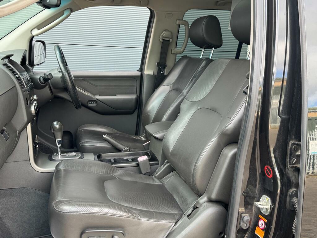 Nissan Pathfinder 2009 09 2.5 Black #36