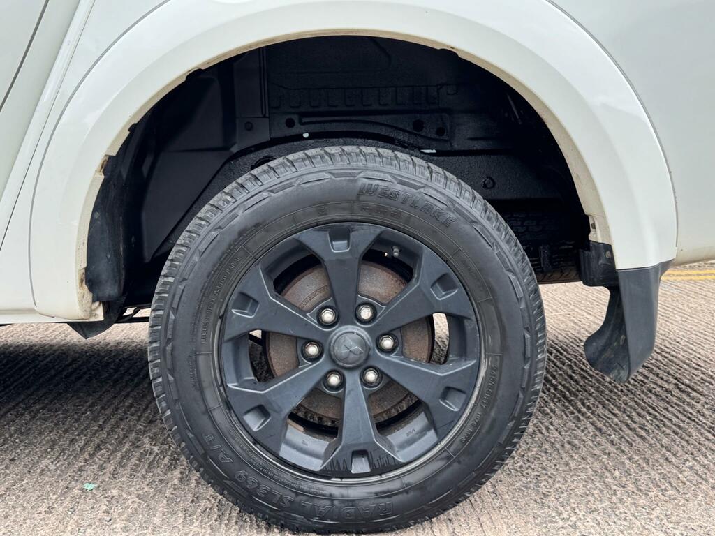 Mitsubishi L200 Dcab Di-d Warrior II 4Wd 176Bhp 2010 White #27