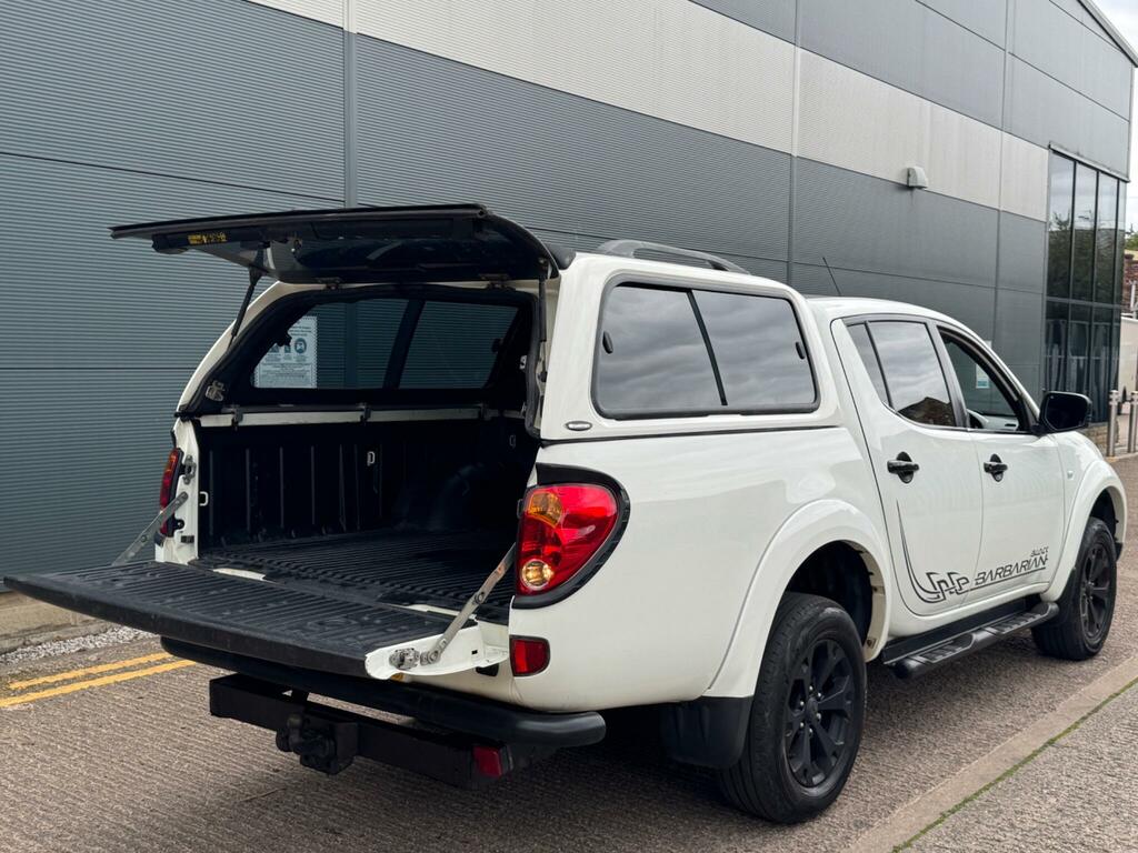 Mitsubishi L200 Dcab Di-d Warrior II 4Wd 176Bhp 2010 White #15