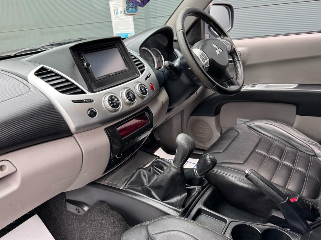 Mitsubishi L200 Dcab Di-d Warrior II 4Wd 176Bhp 2010 White #31