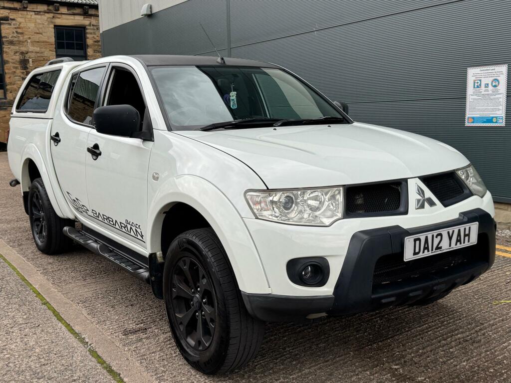 Mitsubishi L200 Barbarian Black White #5