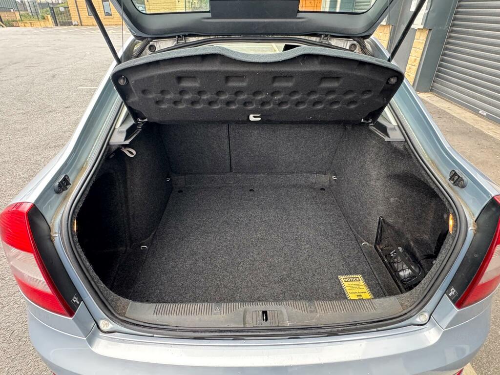 Skoda Octavia 1.9 Tdi Ambiente Euro 4 Silver #8