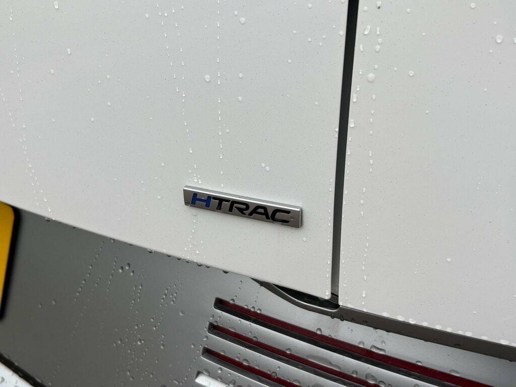 Hyundai Ioniq 5 Hatchback White #59