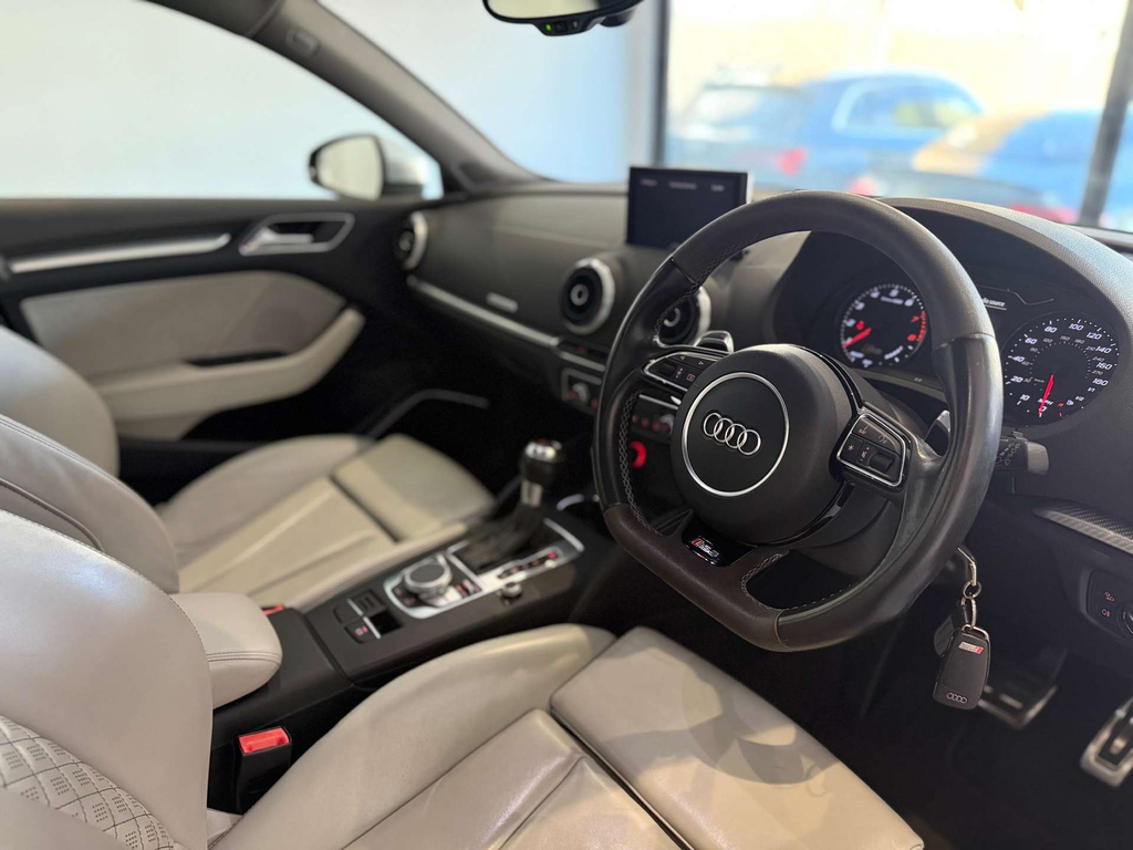 Audi RS3 Rs 3 Sportback Quattro S-a Red #11