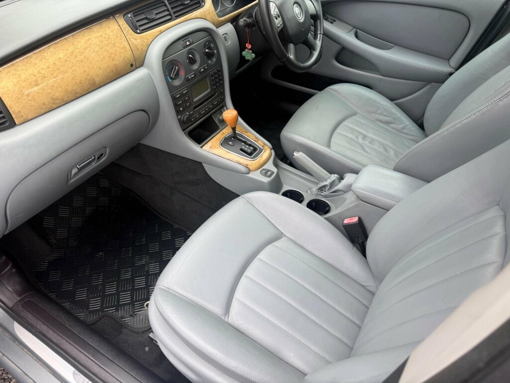Jaguar X-Type Saloon 2.5 V6 Se Awd 200404 Beige #52